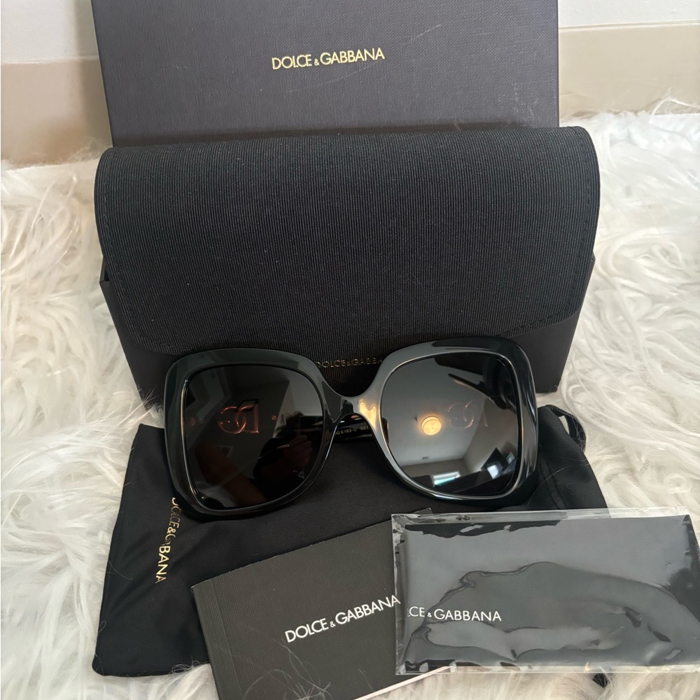 New in box Dolce and Gabbana Oversized Square sunglasses